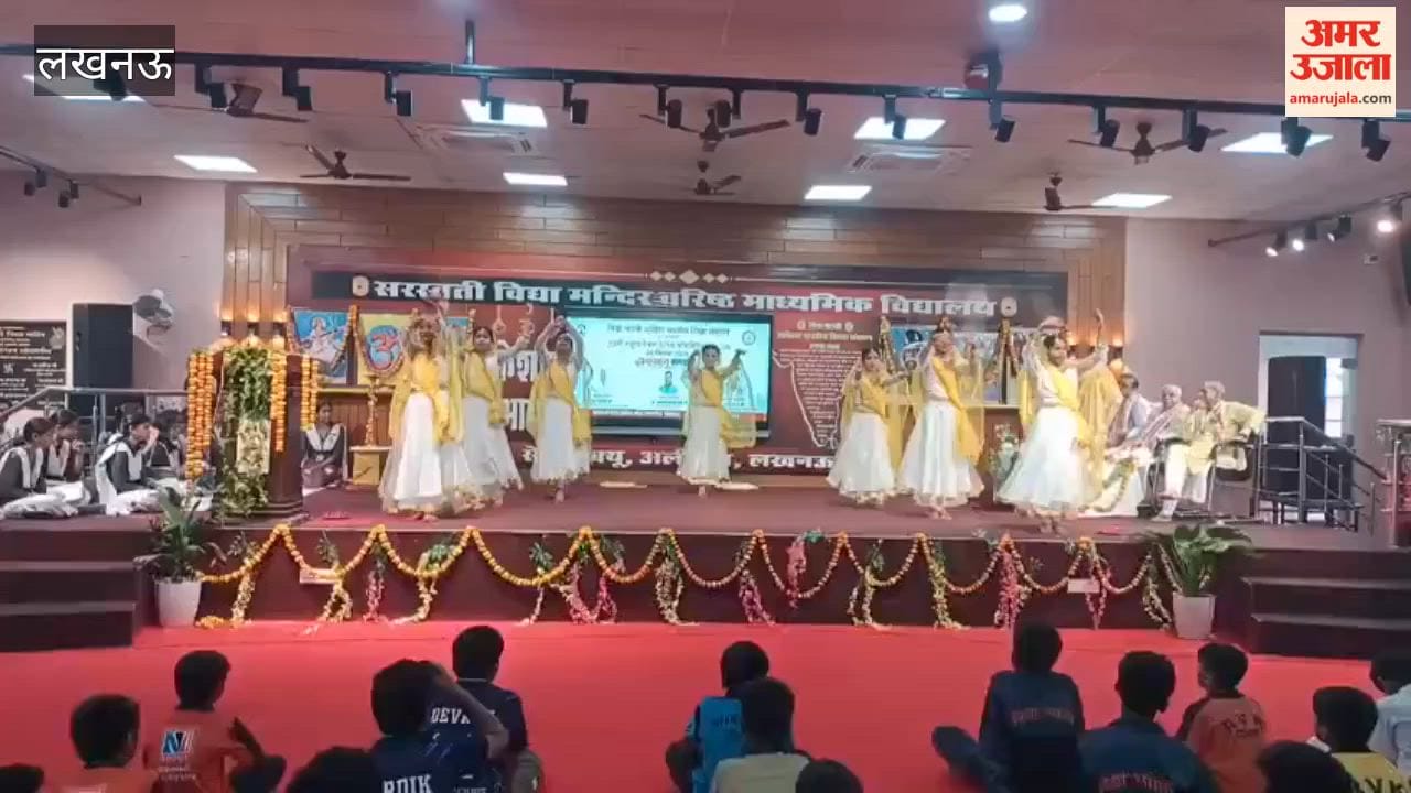 लखनऊ में छात्राओं की गणेश वंदना की प्रस्तुति के साथ टेनिस प्रतियोगिता का शुभारंभ