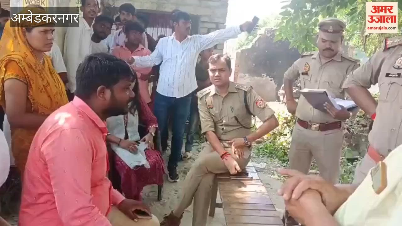 अंबेडकरनगर में प्रशासन को खुली चुनौती; तीन जेसीबी लेकर पहुंचे 100 दबंग, एक दर्जन दुकानें ढहाईं