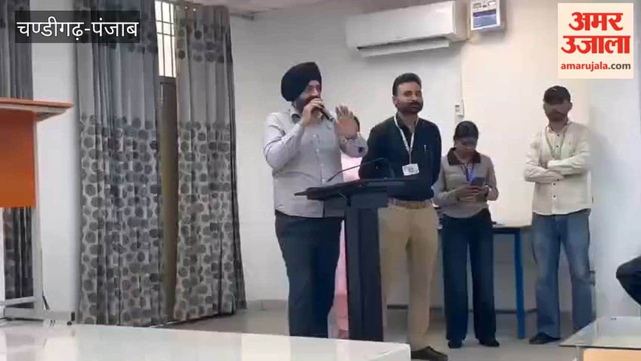 Food Safety Inspector Abhinav Kumar was felicitated by the Mera Parivar Welfare Society in Ferozepur.