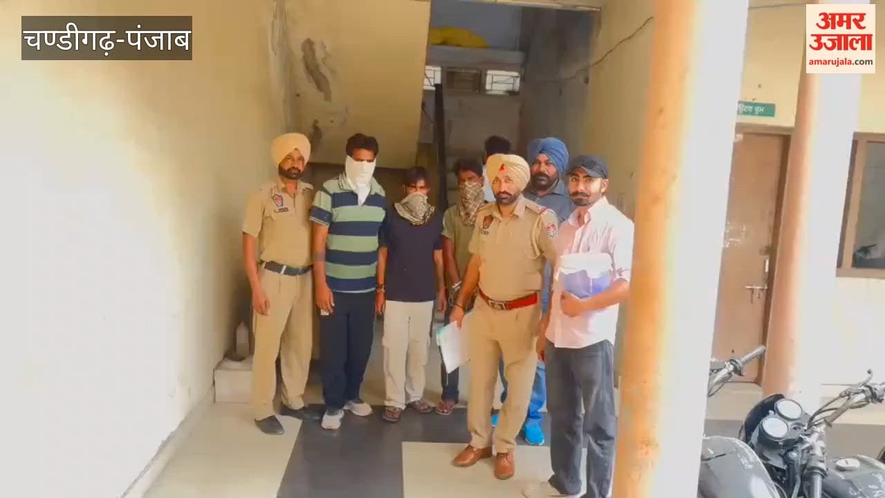 Three accused arrested for mobile phone and bike theft in Ferozepur.