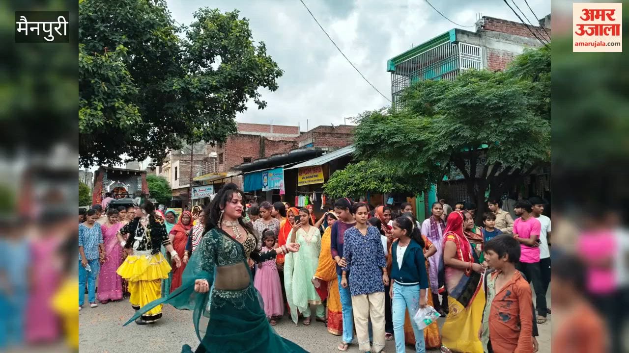 Ganesh Visarjan procession taken out with great fanfare and devotion; the town echoed with chants of 'Ganpati Bappa Morya'.