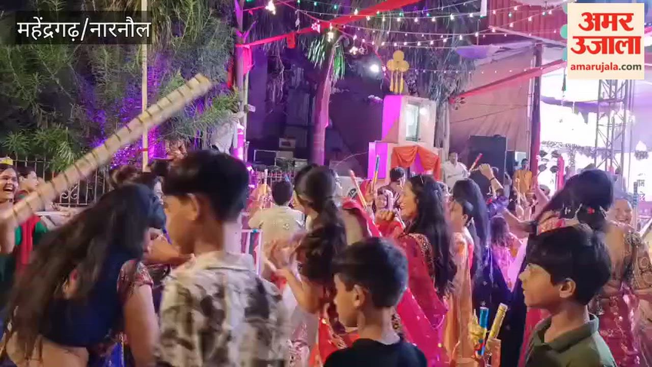 Bhajans echoed during the Ganesh Utsav in Narnaul, and devotees danced until late into the night at the Dandiya Night.