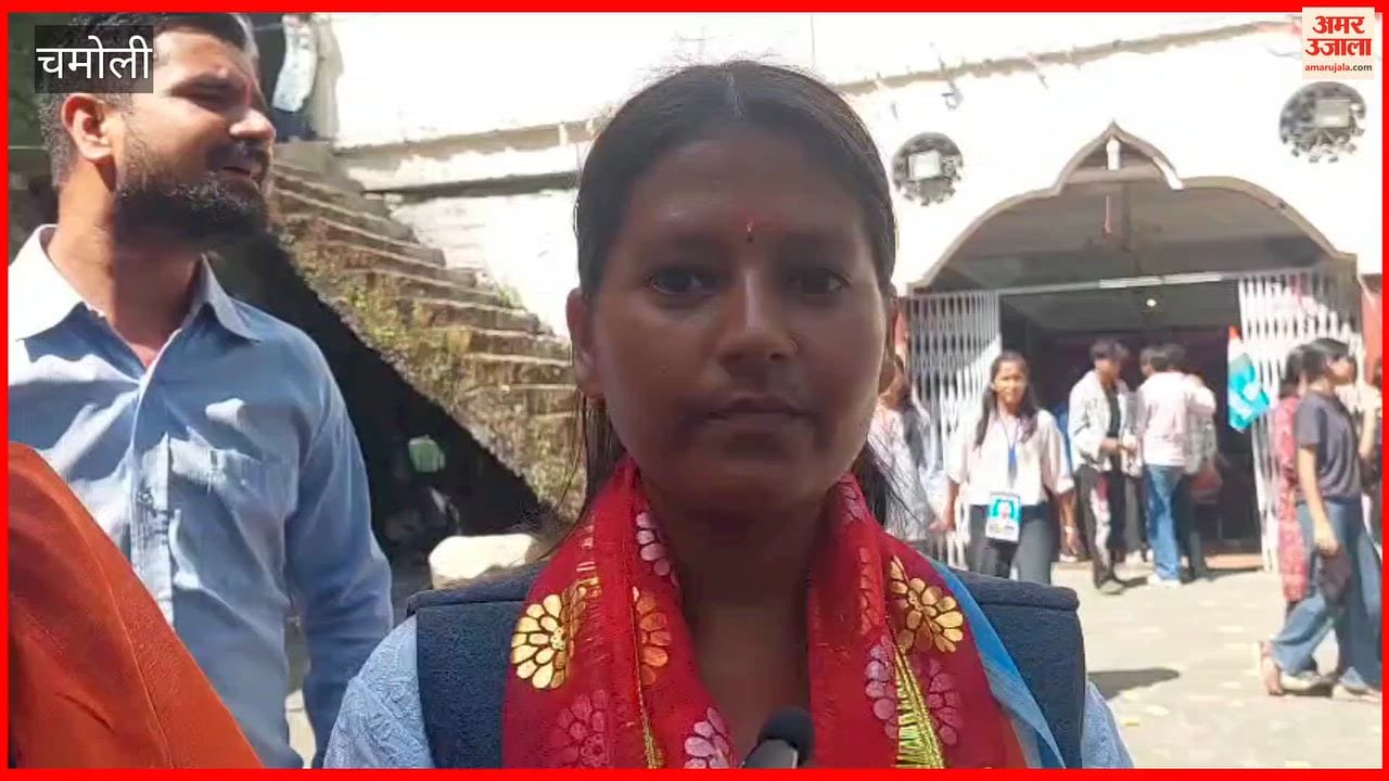 Candidates filed nomination for student union elections, rally held in the city