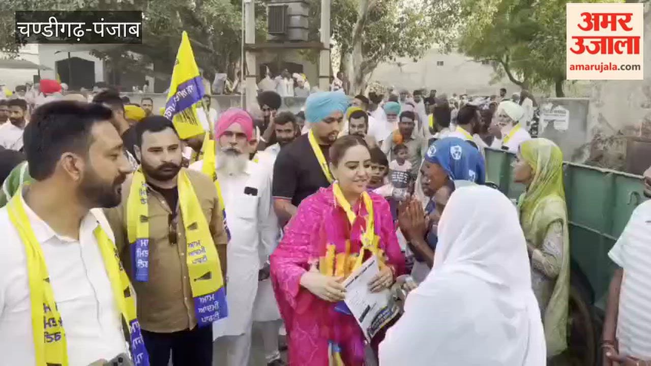 Moga MLA Dr. Amandeep Kaur Arora launched a door-to-door campaign in village Mangewala.