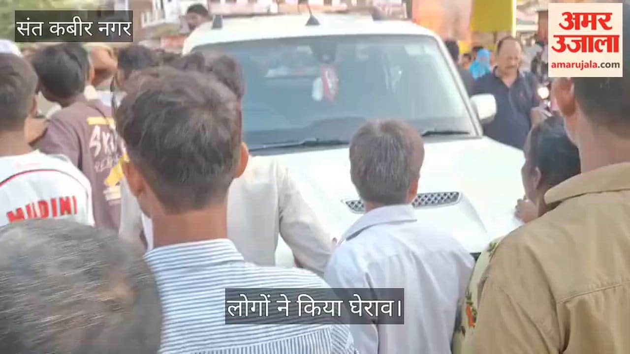 Youth brutally murdered over a feud; angry locals blocked the road.