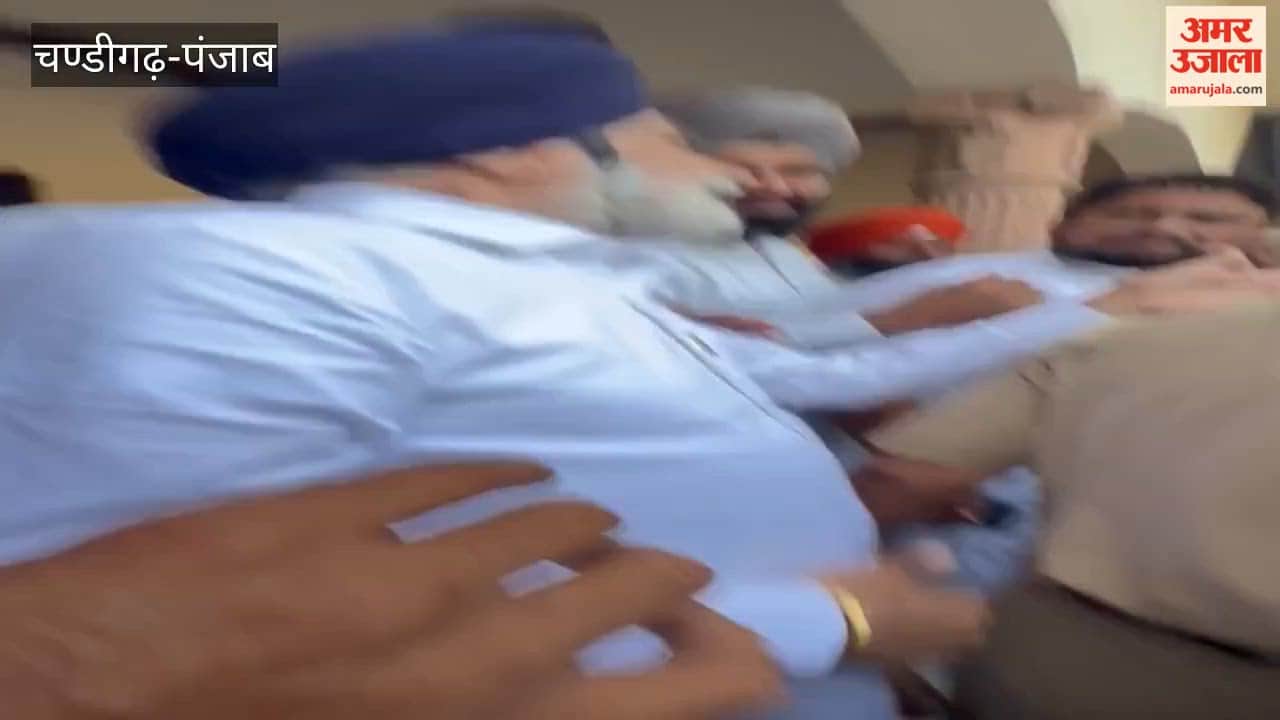Dispute over attendance register in Maluka Panchayat