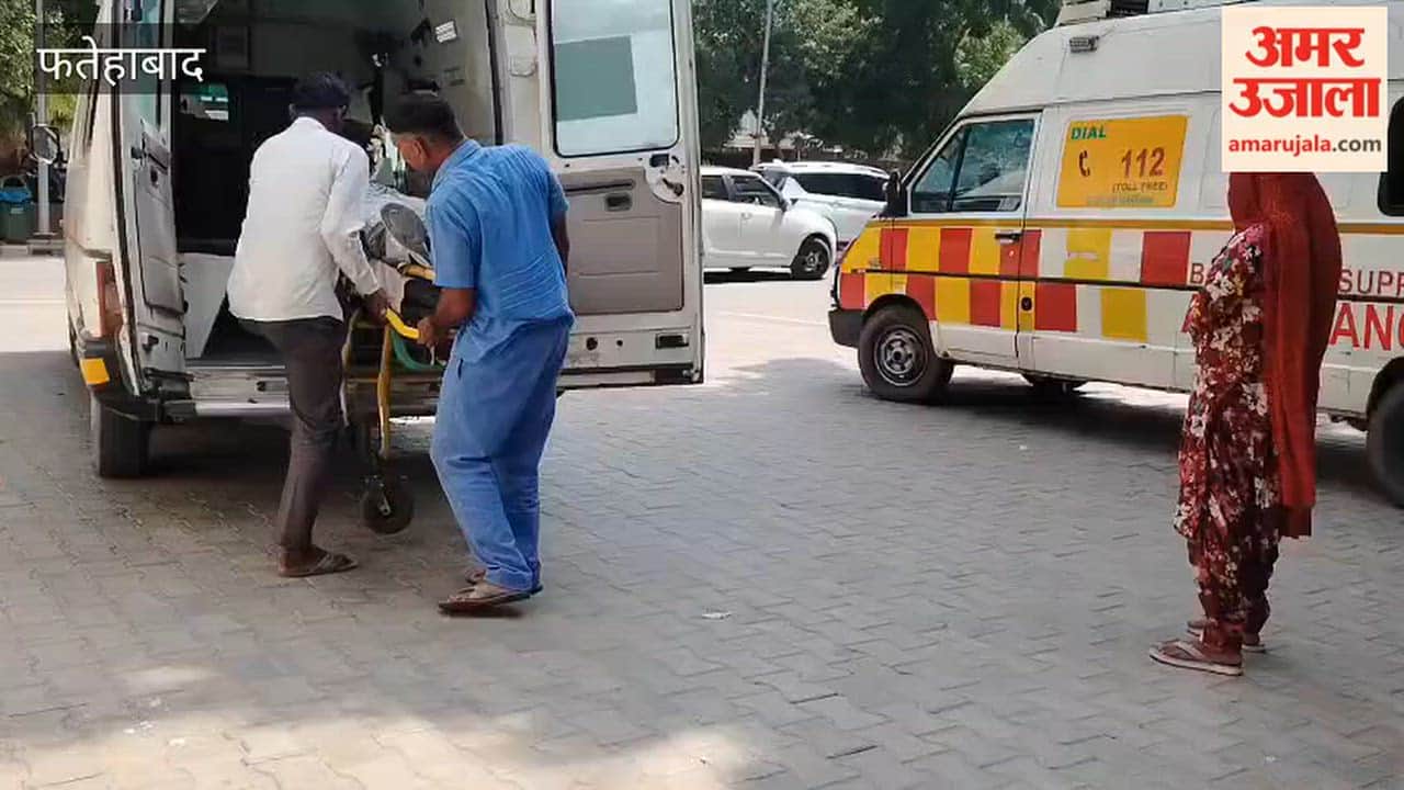 Motorcycle collides with tractor-trolley in Fatehabad; rider suffers broken leg.