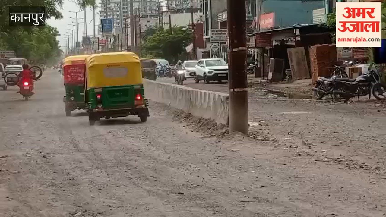 Kanpur: Dust swirls on the road in Singhpur