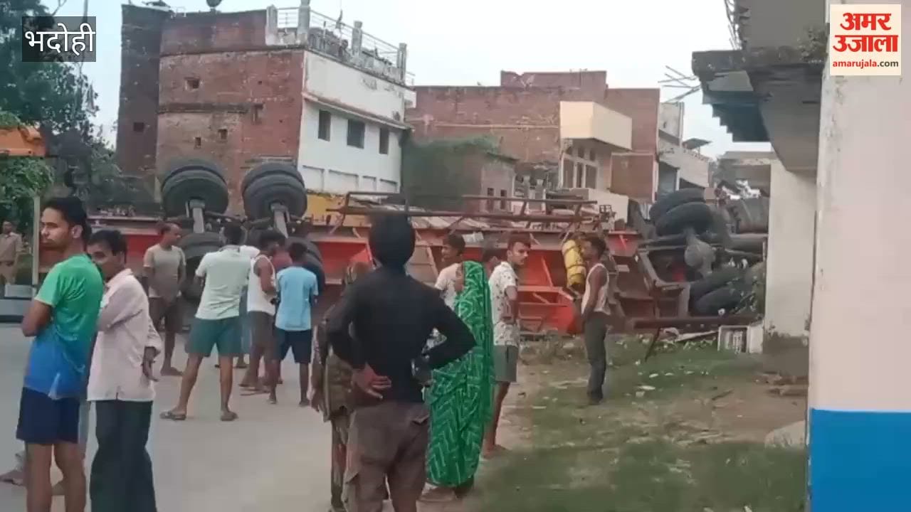 Speeding trailer crashes into house elderly woman and driver injured in bhadohi