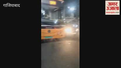 Dispute and traffic jam following a bus-car collision on Rakesh Marg.