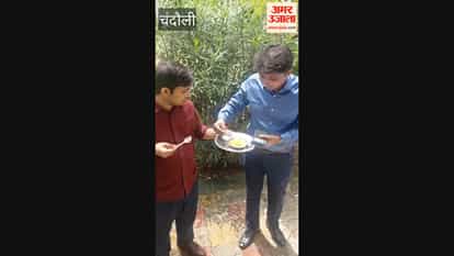 DM asks children for English word meanings tastes mid-day meal