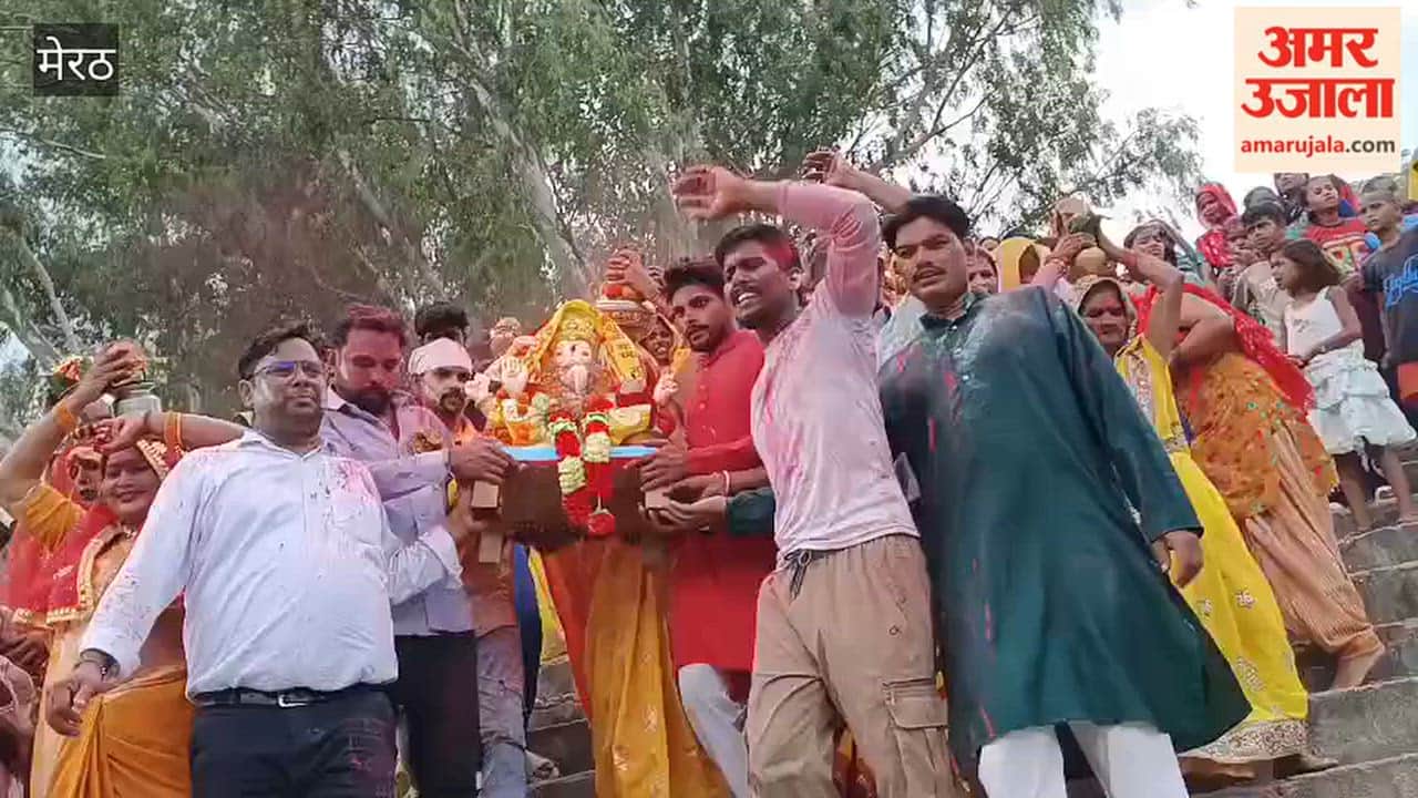 Ganpati Bappa Given a Devotional Farewell in Hastinapur, Idol Immersed in Middle Ganga Canal