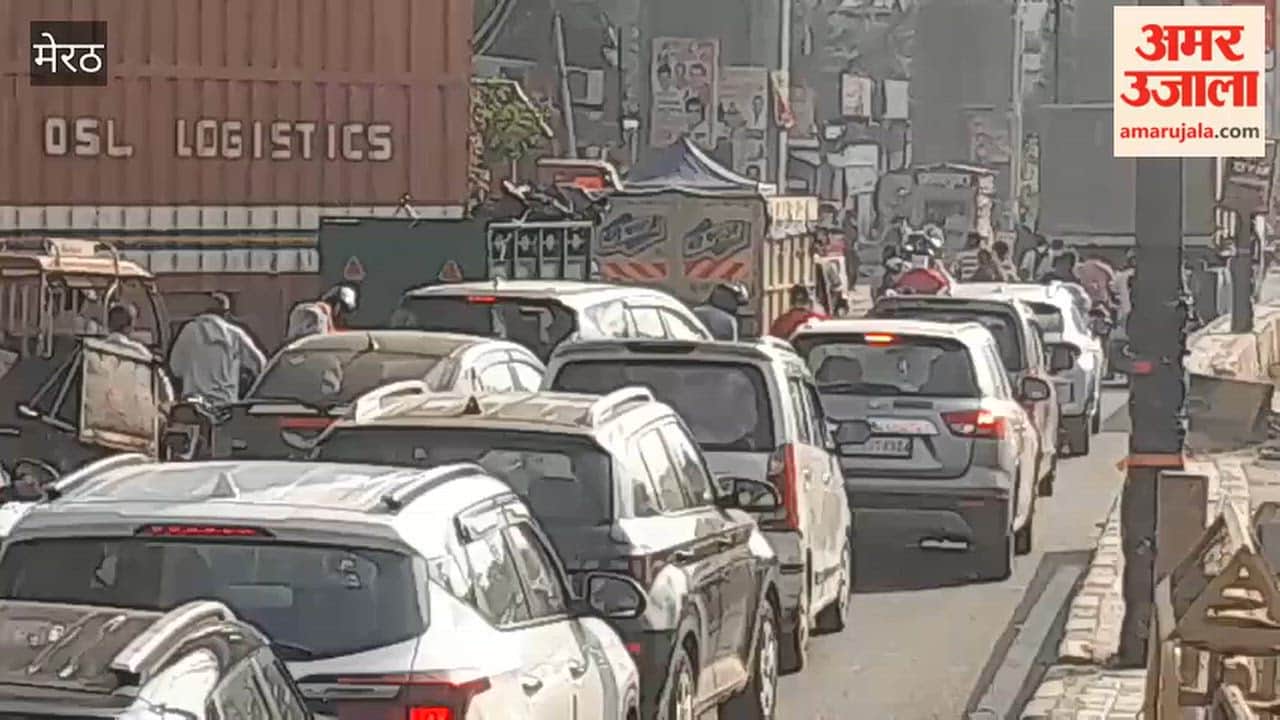 Traffic Jam on Both Sides of Delhi Road in Meerut, Wrong-Side Driving Worsens Congestion