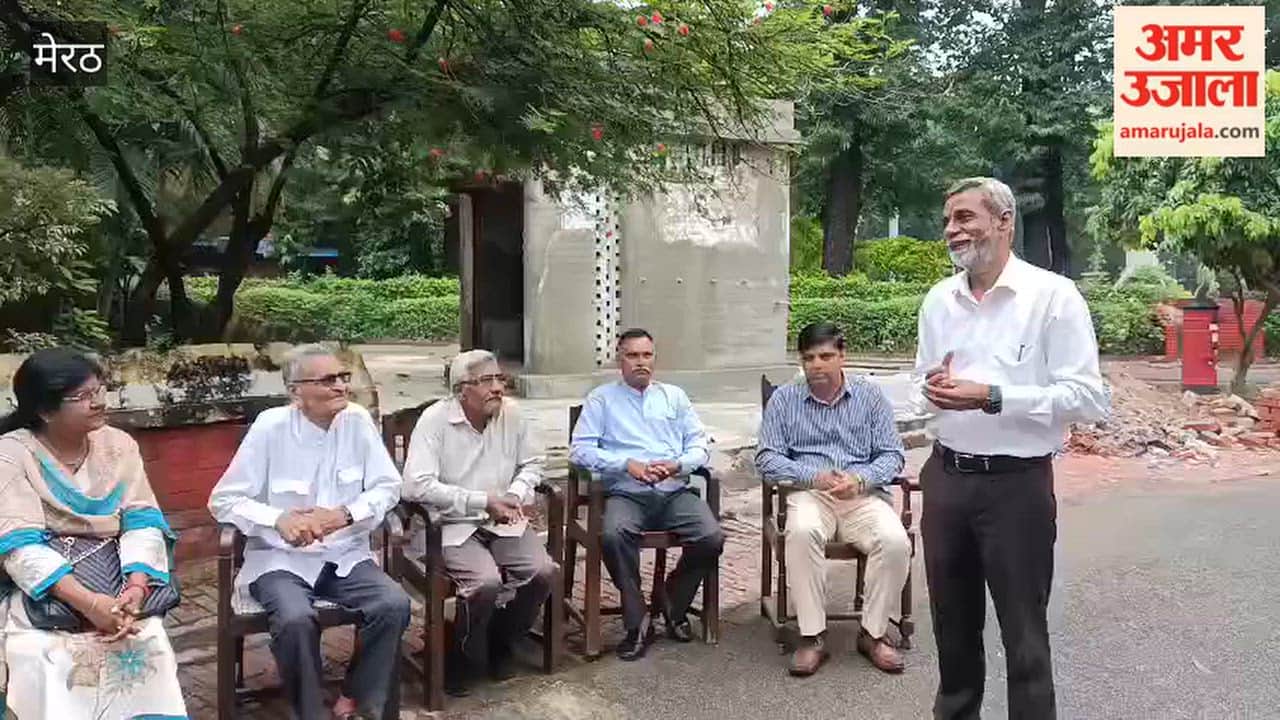 Meerut: Floral tributes paid at the statue of Shaheed Bhagat Singh at Meerut College.