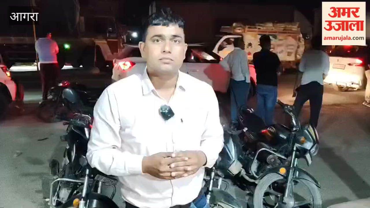 Bike rider dies after being hit by unknown vehicle on Agra Gwalior Highway