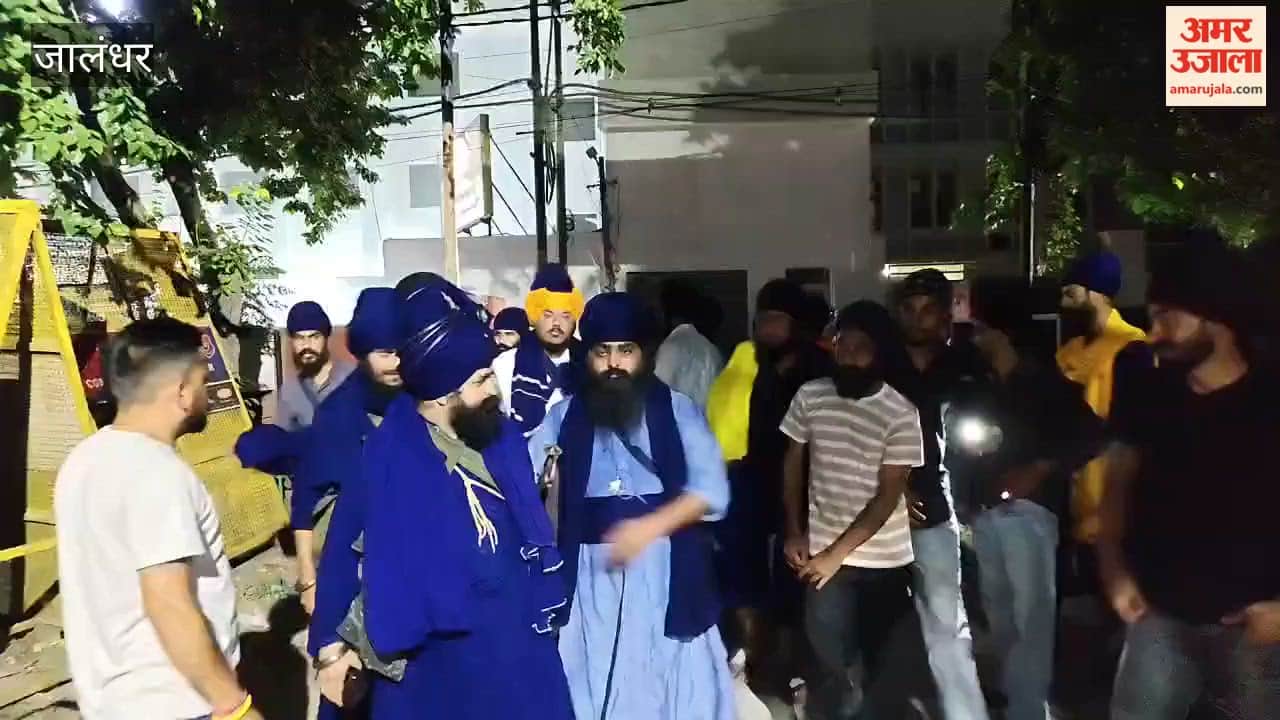 Clash over garbage dumping in Jalandhar: Police accused of failing to conduct an impartial investigation; Sikh organizations stage a protest.