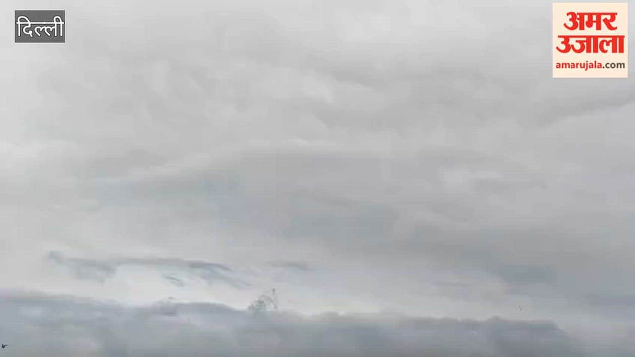 Weather takes a turn in Delhi; dark clouds gather in the sky