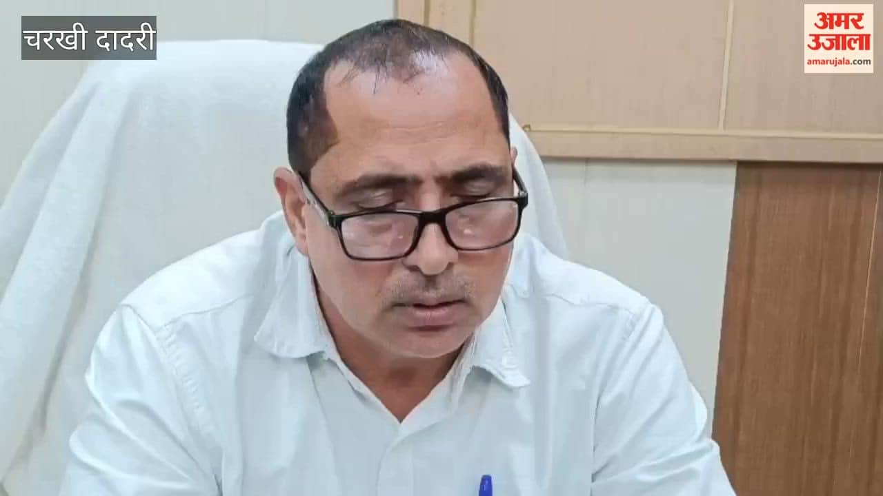 Commission agents level serious allegations against the Market Committee regarding cotton procurement.