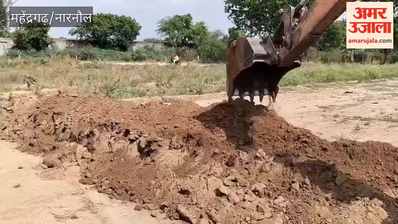 Narnaul: Bulldozer used on illegal colony; demolition carried out on 1.5 acres of land.