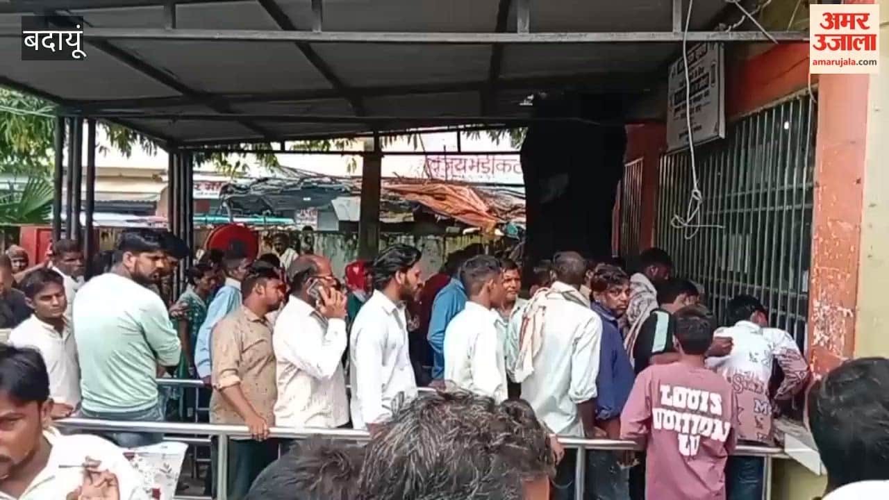 Crowd of patients swarms the district hospital OPD in Budaun