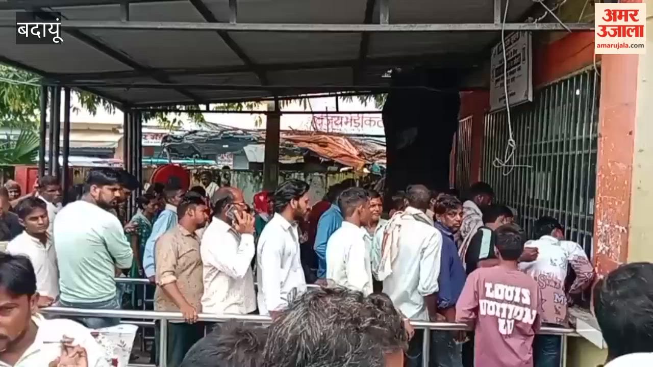 Crowd of patients swarms the district hospital OPD in Budaun