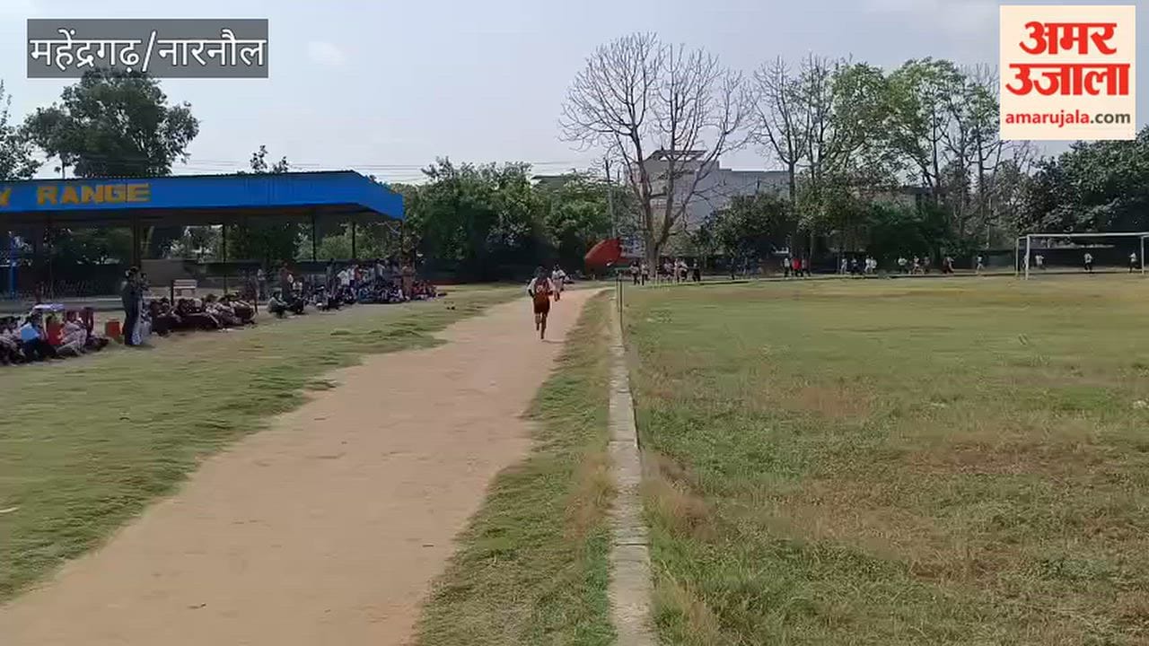 Narnaul: Deepika triumphs in 200m and 400m races at sports competition.