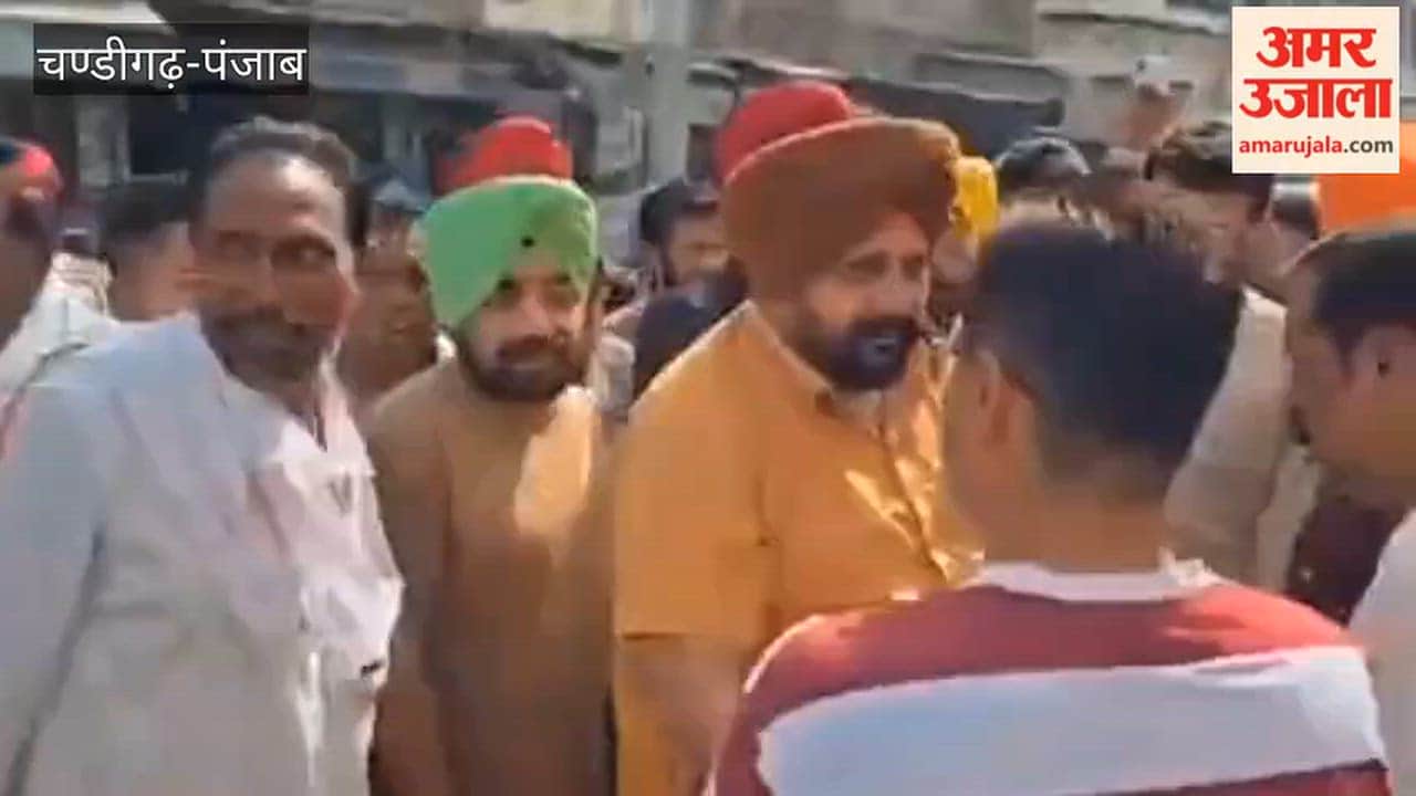 Inauguration of a life-size statue of Shaheed Bhagat Singh at Ferozepur's Multani Gate.