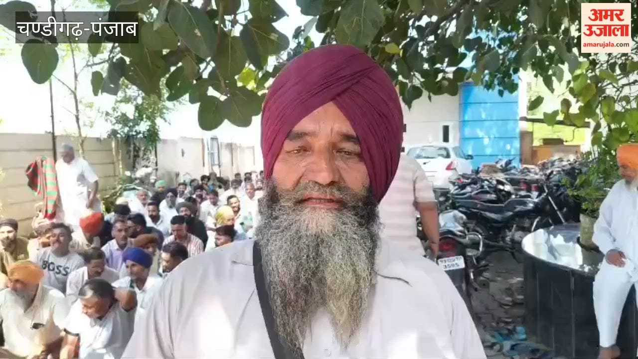 Sit-in protest over truck union dispute