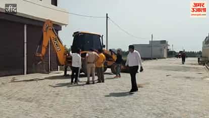 Jind: DTP adopts a double standard in action against illegal colonies—shops demolished in some places, while the team returned after merely knocking down boundary walls in others.