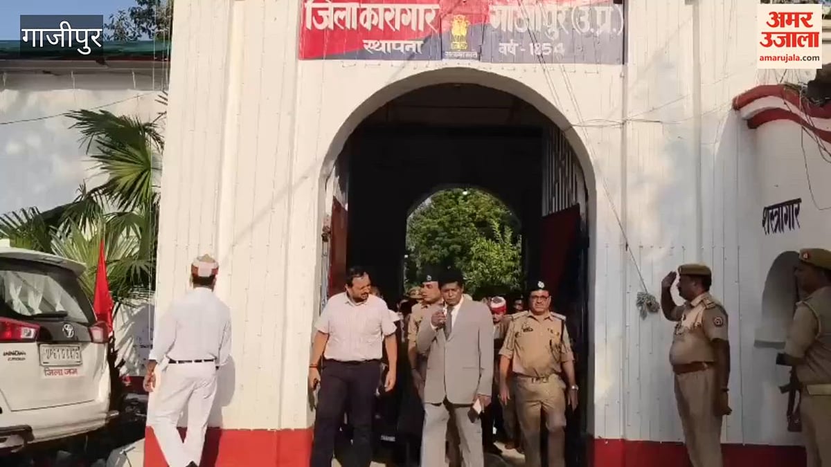 विकास कार्यों की धीमी प्रगति पर बीडीओ नाराज, तेजी लाने के निर्देश; VIDEO