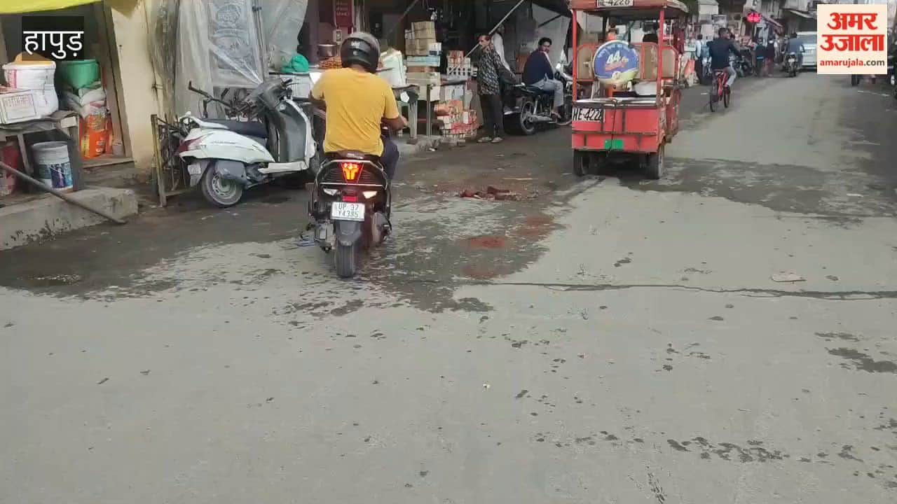 Waterlogging on LN Road DM orders immediate drainage of water