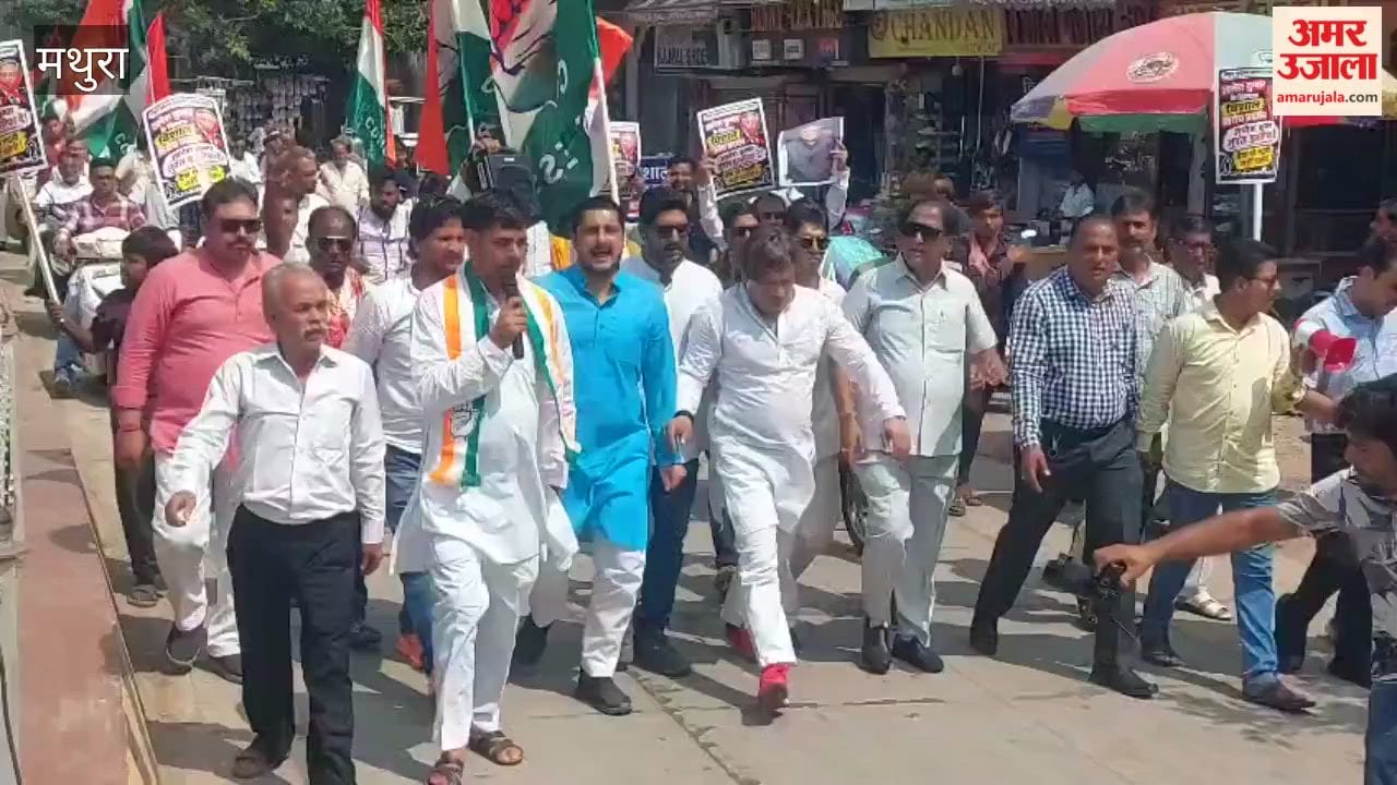 Congress protests demanding resignation of Chief Election Commissioner Gyanesh Kumar