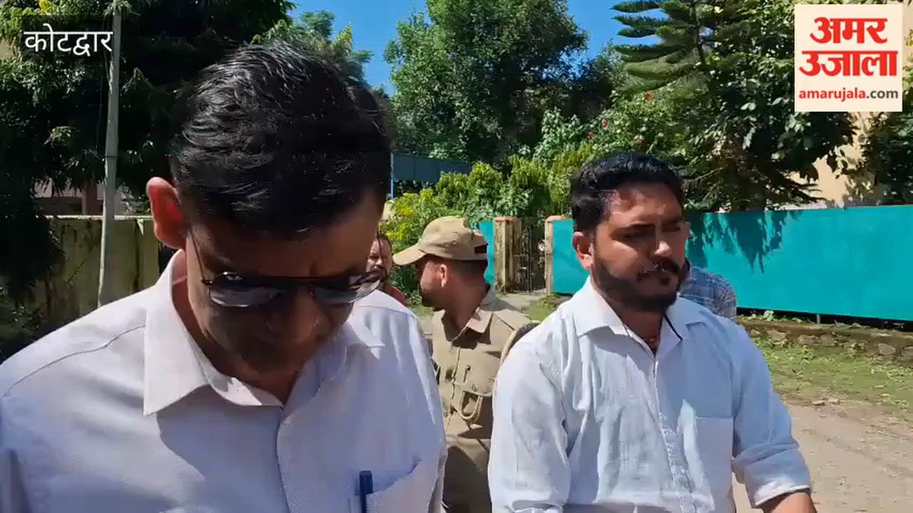 Munna Bhai caught at the TET exam center in Kotdwar