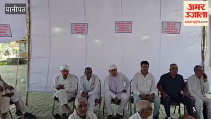 Panipat: The Retired Employees' Association staged a protest at the Deputy Commissioner's office, demanding the withdrawal of the bill.