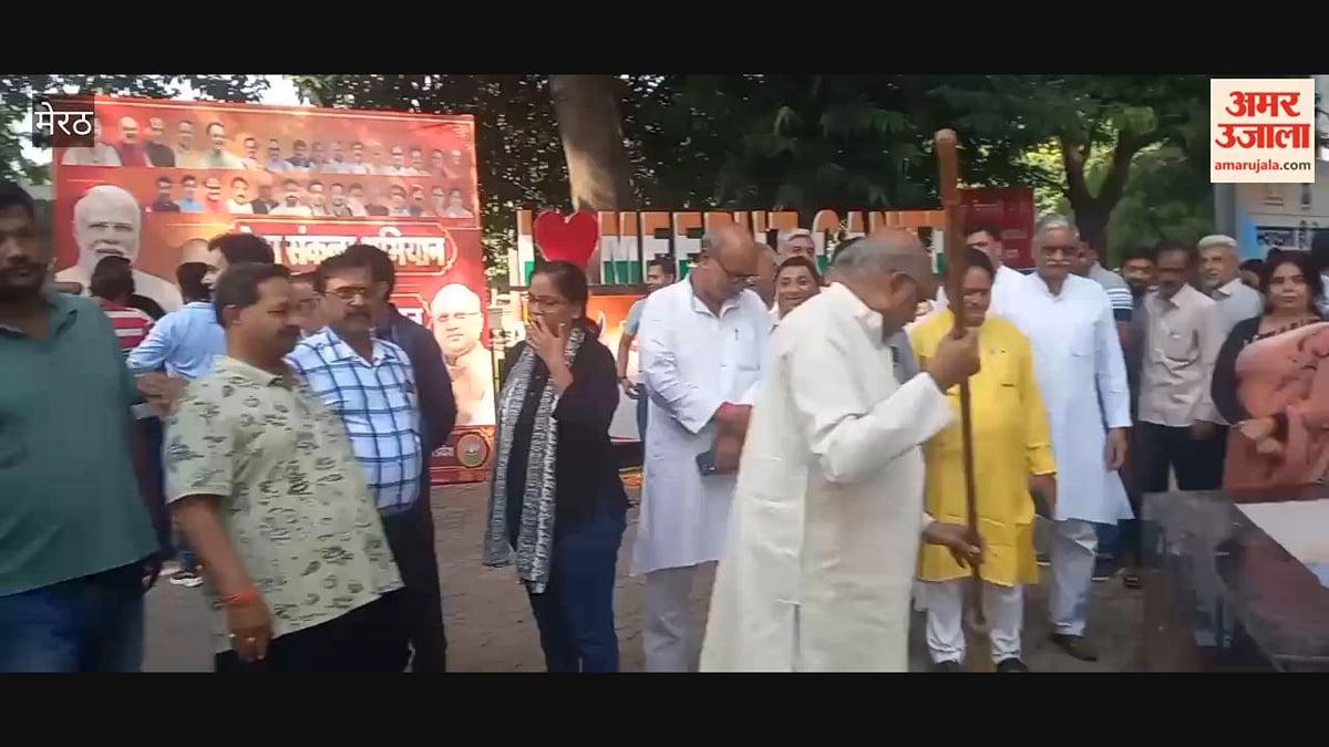 सेवा संकल्प अभियान के तहत गांधीबाग में सफाई और पौधरोपण, विधायक व महानगर अध्यक्ष ने कार्यकर्ताओं संग लिया हिस्सा