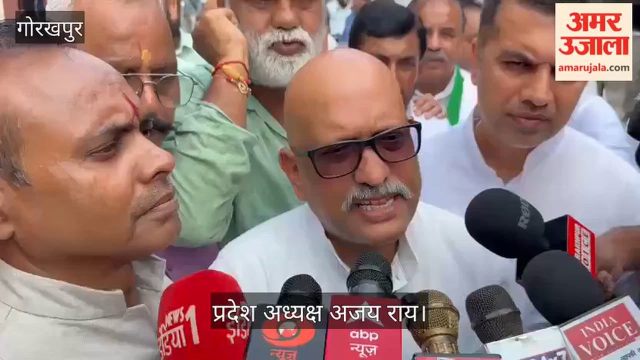 Ajay Rai met Sandhya Yadav, a victim of waterlogging.