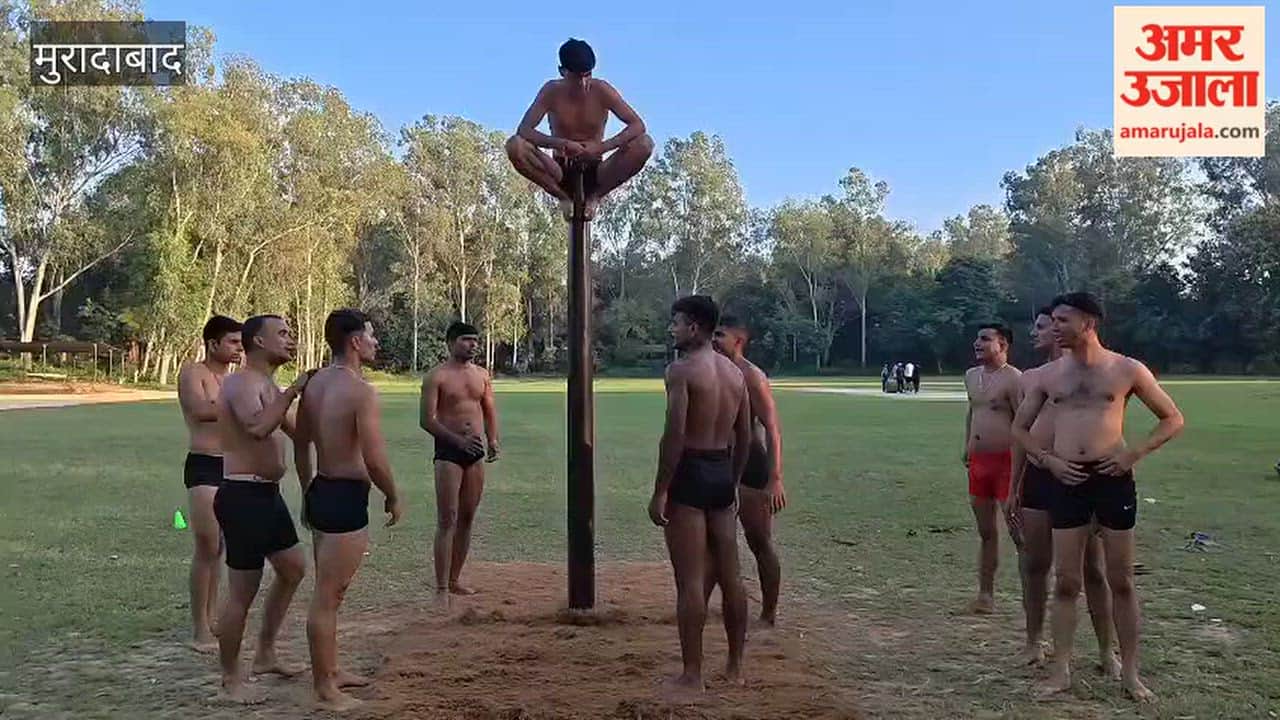 Powerful practice of Malkhamb
