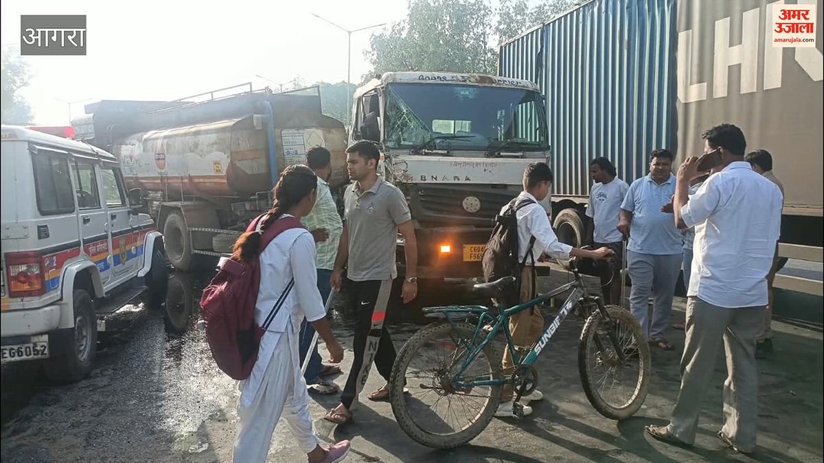 VIDEO : टैंकर में टक्कर से पेट्रोल-डीजल का रिसाव, तेल भरने को मची होड़