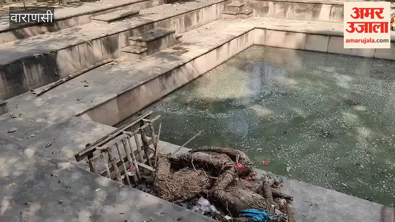 Heaps of filth at Mandakini Kund