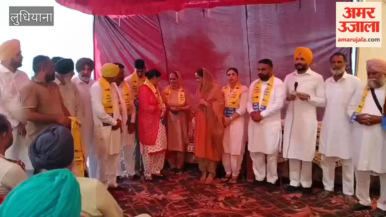 BJP General Secretary Anil Sarin strongly condemned the police action against industrialists.