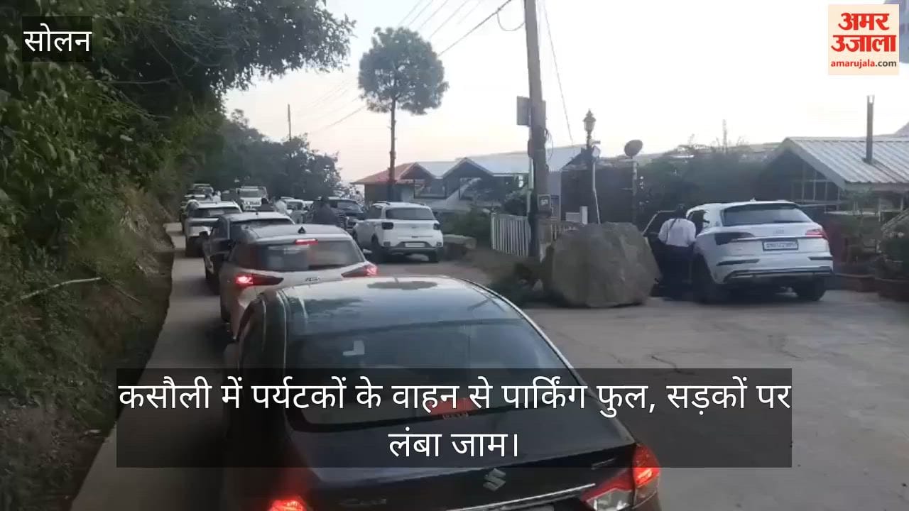 Parking in Kasauli full with tourist vehicles; long traffic jams on the roads.