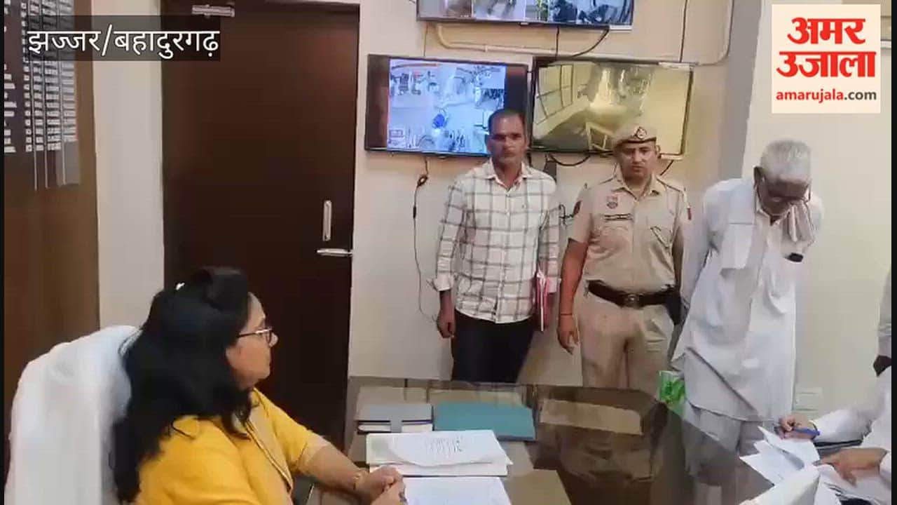 SDM Renuka Nandal heard grievances at sub-division level grievance redressal camp In Jhajjar