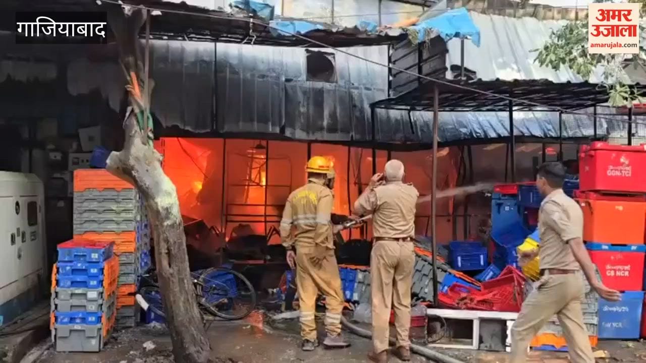Massive fire at Instamart warehouse firefighters at incident point