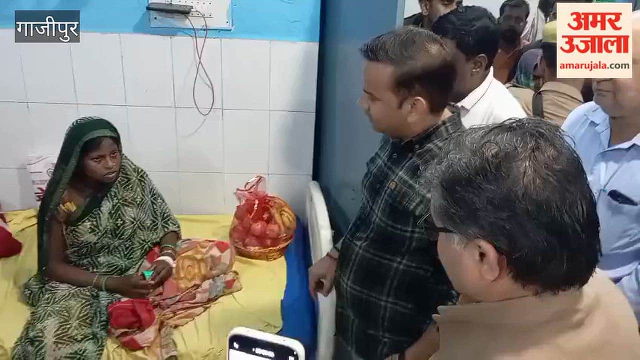 District Magistrate visits hospital check on new mother condition