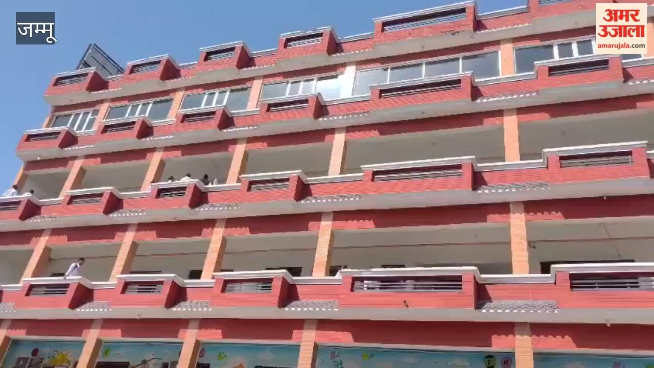 A cleanliness drive was conducted at New National Public Higher Secondary School in Nowshera to mark Gandhi Jayanti and raise awareness about cleanliness.