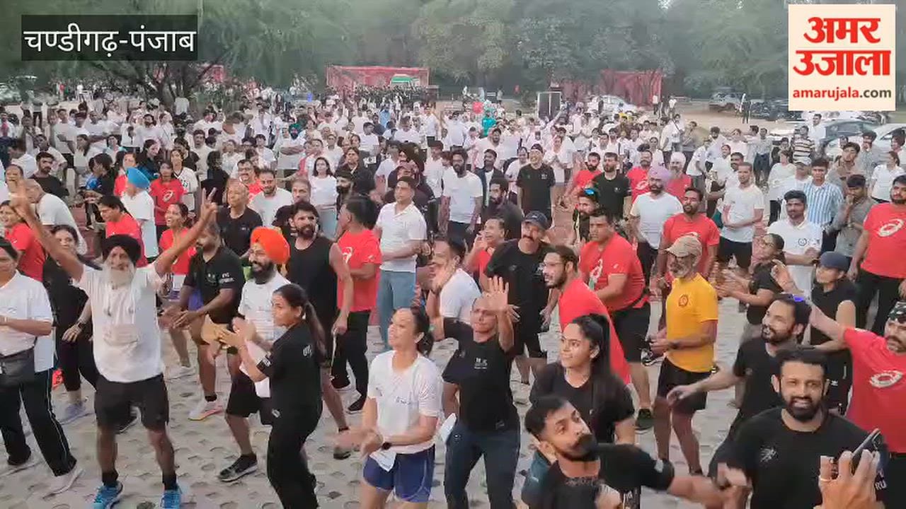 Walkathon organized in Chandigarh on Gandhi Jayanti; participants performed Zumba dance.