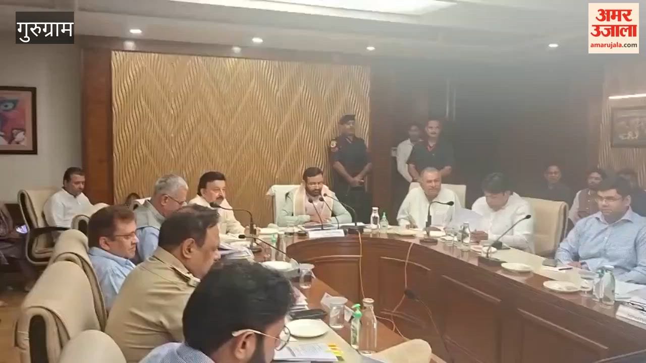 Chief Minister Nayab Saini reviewed development projects of Gurugram