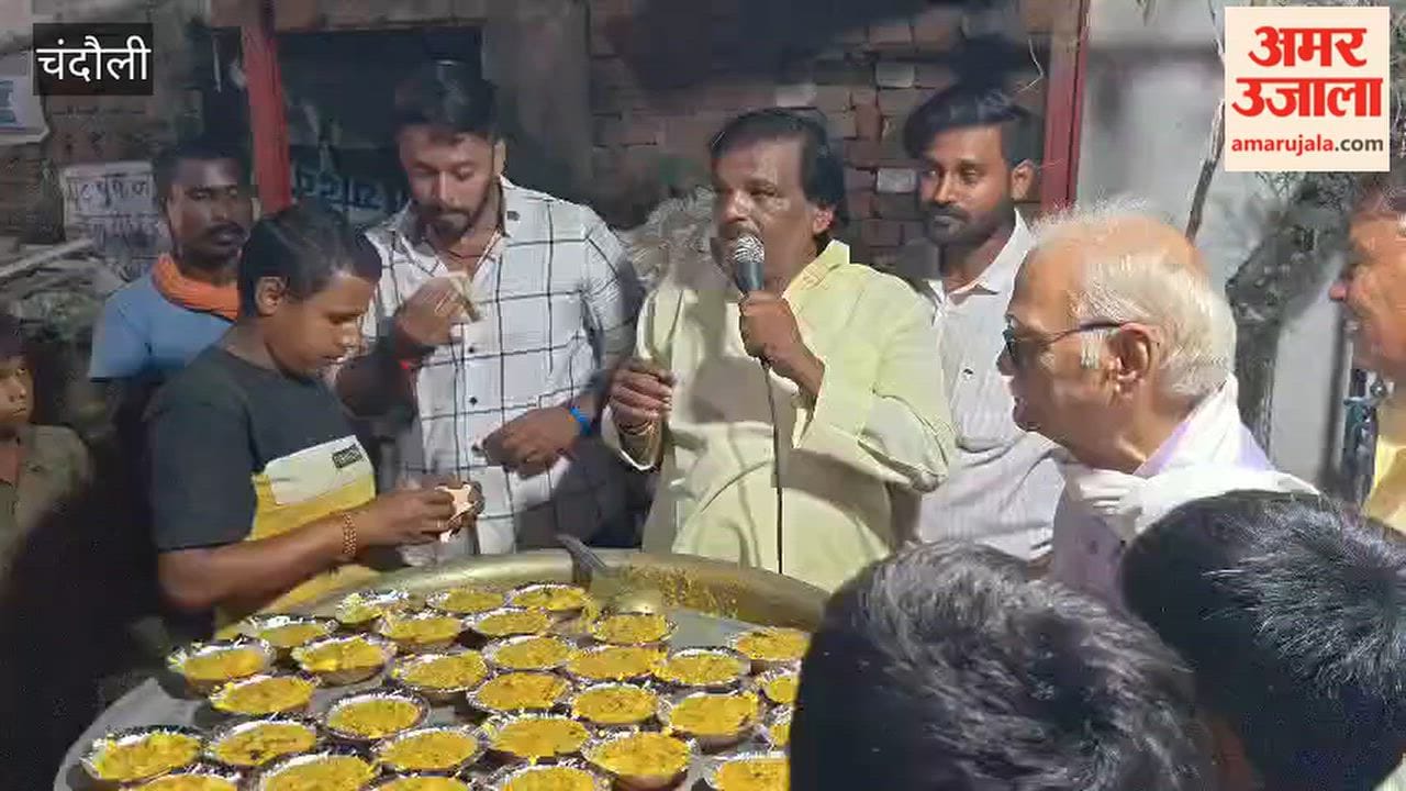 Pond cleaned and Khichdi distributed on the occasion of Jivitputrika festival