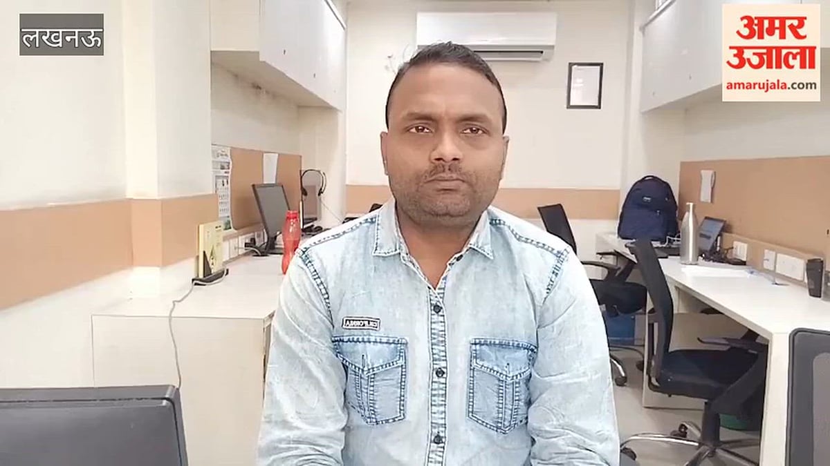 कंटेंट के लिए किताबें पढ़ रहे जेन-जी क्रिएटर्स