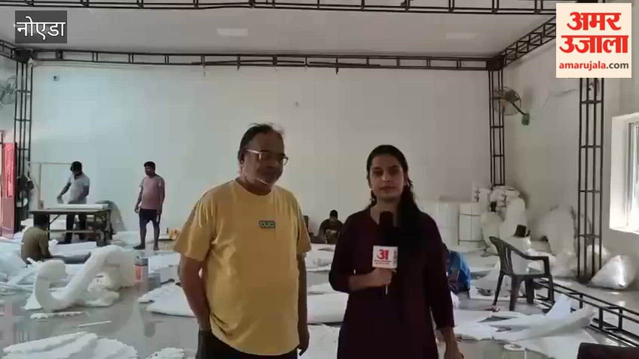 Preparations for Durga Puja in Noida are in the final stages